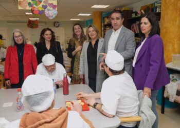 Candil: “Debemos apostar por mejorar los servicios sociales de los municipios rurales para evitar su despoblación»