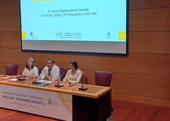 El Insular-Materno Infantil celebra la III Jornada de Humanización del Servicio de Medicina Intensiva