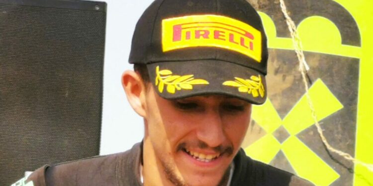 Antigua presume de campeón y se rinde al copiloto de rallyes majorero Jonathan Hernández