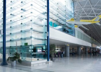 Fuerteventura realojó a 1000 afectados por el apagón que no pudieron volar