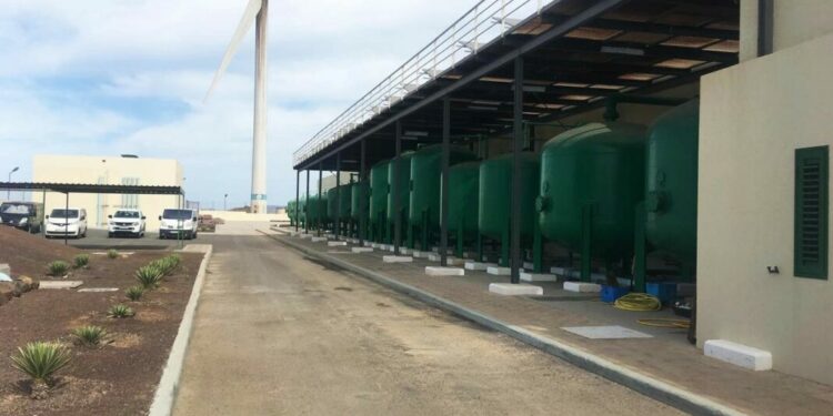 El Supremo confirma condena a un asesor de la empresa pública de aguas de La Oliva