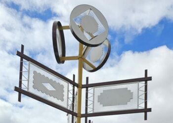 Caleta de Fuste recupera su particular figura del Telar gigante