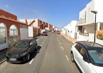 Asistida una mujer tras el incendio en una vivienda en Playa Blanca