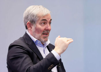 Canarias llevará a la Comisión Europea su propósito de limitar la residencia en las islas