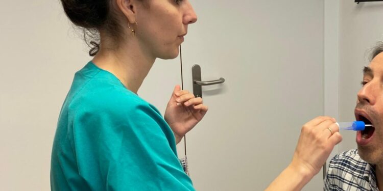 Los hospitales públicos tinerfeños atienden a 52 pacientes con déficit de Alfa-1, enfermedad genética poco conocida