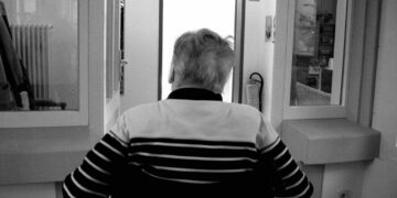 Canarias lanza una tarjeta digital para acreditar la discapacidad y aprueba 38 millones para servicios sociales