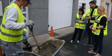 El Ayuntamiento ultima los trabajos de asfaltado en una docena de barrios de la ciudad 3