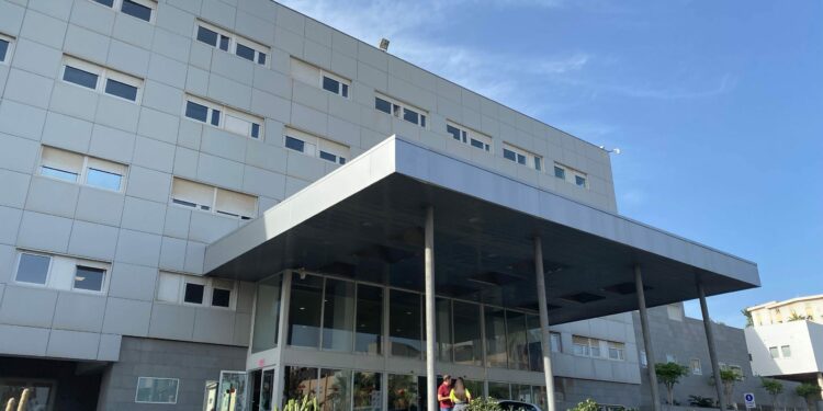 El Hospital La Candelaria emplea el óxido nitroso como alternativa analgésica a la epidural en los partos