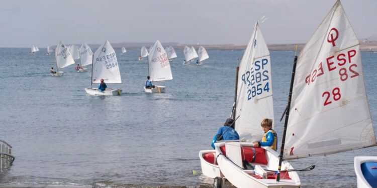 Deportes incrementa en 2025 su apoyo al transporte de material y animales de competición