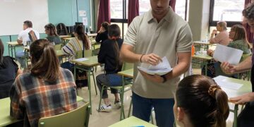 Educación convoca 1.362 plazas docentes para los años 2025 y 2026