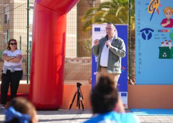 Poli Suárez destaca la importancia de la solidaridad para construir una educación “rica en valores y conocimiento”