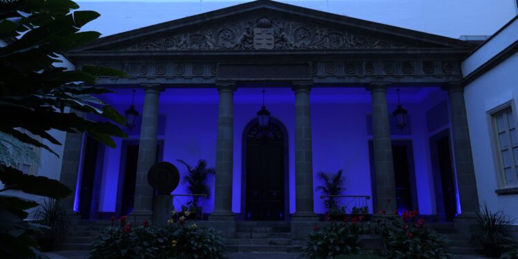 Fachada del Parlamento de Canarias