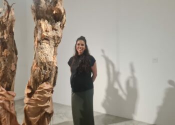 Itahisa P. Conesa presenta innovadoras técnicas escultóricas en una exposición de la SAC