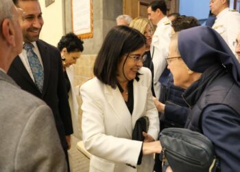 La alcaldesa, Carolina Darias, y el concejal Héctor Alemán, en el pregón la coronación canónica de la Virgen del Carmen de La Isleta