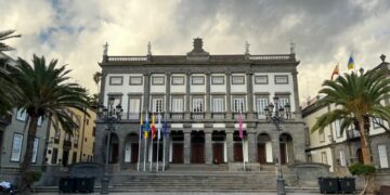 Las Casas Consistoriales se iluminarán de azul este viernes