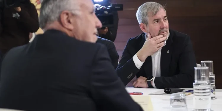 El Gobierno asumirá a los menores que piden asilo, pero ve imposible hacerlo «de la noche a la mañana»