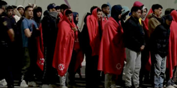 Desembarcan en Fuerteventura 120 personas rescatadas en dos embarcaciones