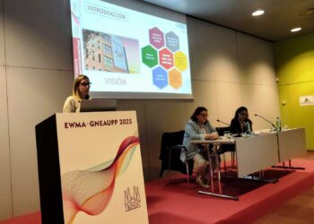 Profesionales del Hospital Doctor Negrín imparten la charla inaugural de un congreso europeo de estomaterapeutas