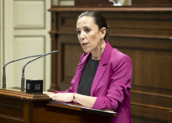 El Parlamento convalida el decreto que suspende las sanciones por residir en zonas turísticas