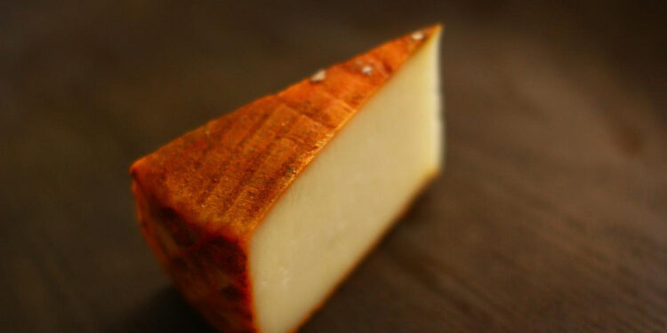 Domínguez avisa que los aranceles Trump afectarán a Canarias, en especial al vino y al queso majorero