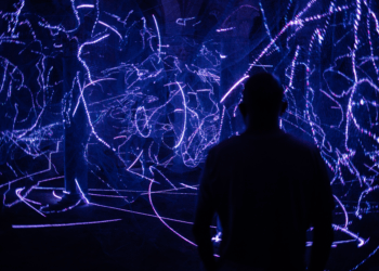 El Espacio El Tanque se llena de estrellas que flotan y se mueven al ritmo de la música