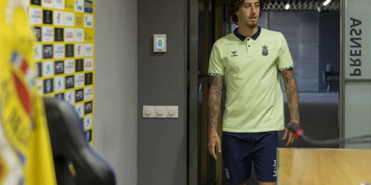 Fábio Silva: «Quiero dejar en Primera a la UD Las Palmas; ojalá pueda volver algún día»