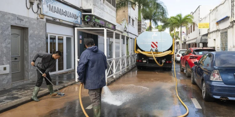 Arrecife pedirá ser declarada zona catastrófica para que haya ayudas tras la tromba de agua de este sábado