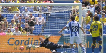 1-3. La Real desnuda a Las Palmas