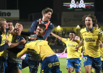 1-0. Las Palmas castiga la indefinición del Atlético, que dice adiós a la Liga