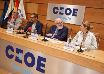 La CEOE prevé un crecimiento «desacelerado» del 2,8 % para Canarias en 2025
