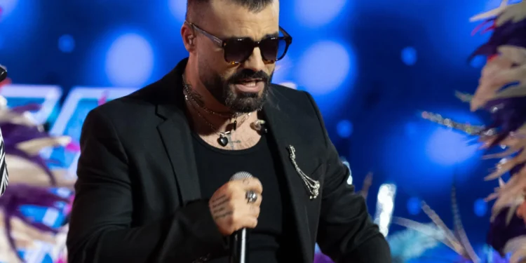 Un juez ordena al cantante Tutto Durán alejarse de una menor con la que contactó en busca de sexo