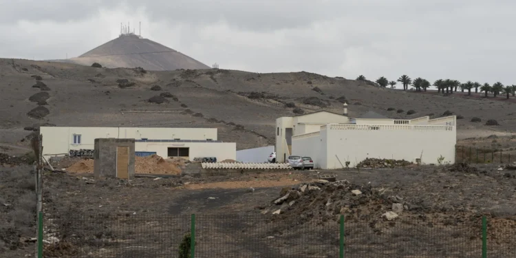El Gobierno de Canarias cierra otro centro de menores inmigrantes de Lanzarote por sus malas condiciones
