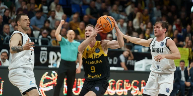 64-77. La Laguna Tenerife, a la final a cuatro de la Liga de Campeones por la vía rápida