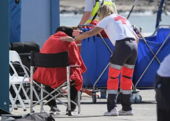 Llega un cayuco con 41 personas subsaharianas, entre ellas un menor, al sur de Tenerife