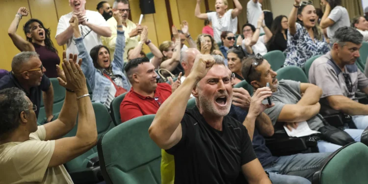 Se mantiene la huelga turística en Tenerife al rechazarse la última oferta de la patronal