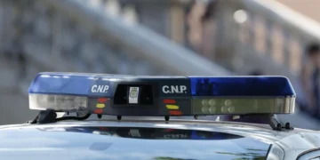 Un menor está en estado crítico tras saltar al vacío en Las Palmas de Gran Canaria en un posible caso de acoso
