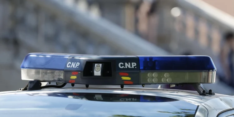 Un menor está en estado crítico tras saltar al vacío en Las Palmas de Gran Canaria en un posible caso de acoso