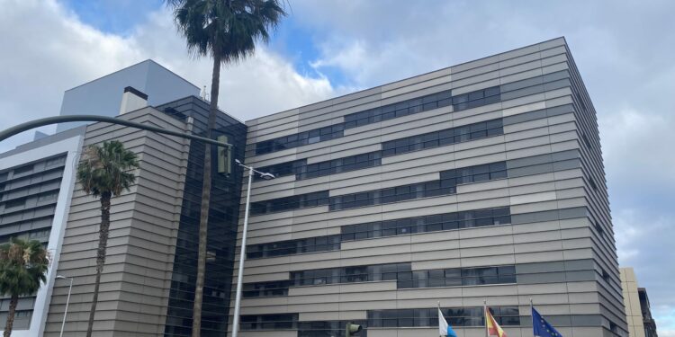 El SCS consolida más de 2.000 plazas de profesionales temporales como interinos en la plantilla orgánica