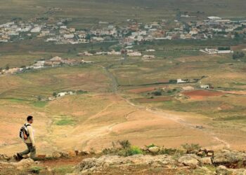 Tensión en el Parlamento de Canarias por la declaración de un parque natural en Fuerteventura