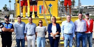 Visita oficial el 28 de noviembre de 2024 a una de las dos nuevas torretas de vigilancia instalada en la Playa del Inglés (1)