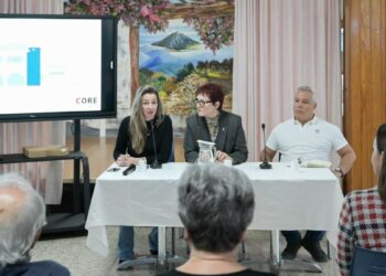 Canarias invierte más de 670.000 euros en la primera fase de adecuación de los centros de día para mayores