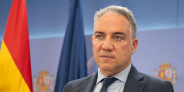 Bendodo acusa a Sánchez de no tener “moral ni principios” y buscar solo “subsistir, dividir y enfrentar”