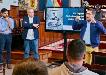 190525 Presentaci�n kit digital al sector del taxi (1)