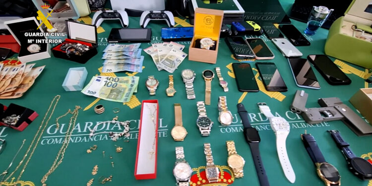 Desarticulada una organización criminal que cometió mas de un centenar de robos mediante el método del “bumping”