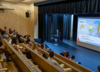 2025-05-15 Presentacion Adeje Amigable-30