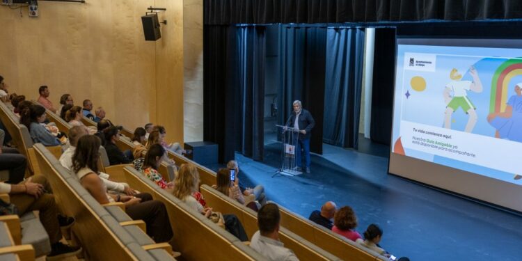 2025-05-15 Presentacion Adeje Amigable-30