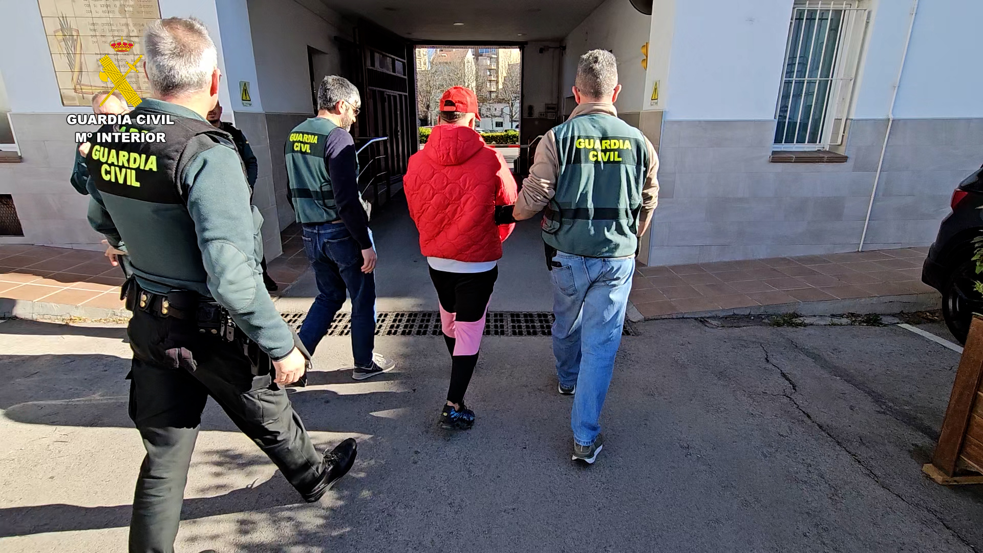 Detenido por difundir vídeos de agresiones entre menores a través de una aplicación de mensajería instantánea