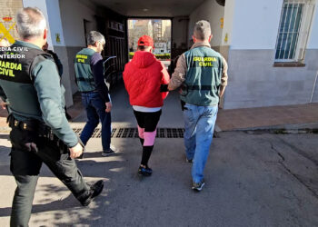 Detenido por difundir vídeos de agresiones entre menores a través de una aplicación de mensajería instantánea