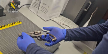 Dos detenidos por disparar en la cabeza a un joven en Orihuela Costa (Alicante)