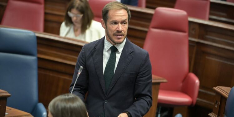 270525. NP. Zapata “La solución definitiva para el trazado eléctrico del Carrizal en Gran Canaria es consensuada y será inminente”